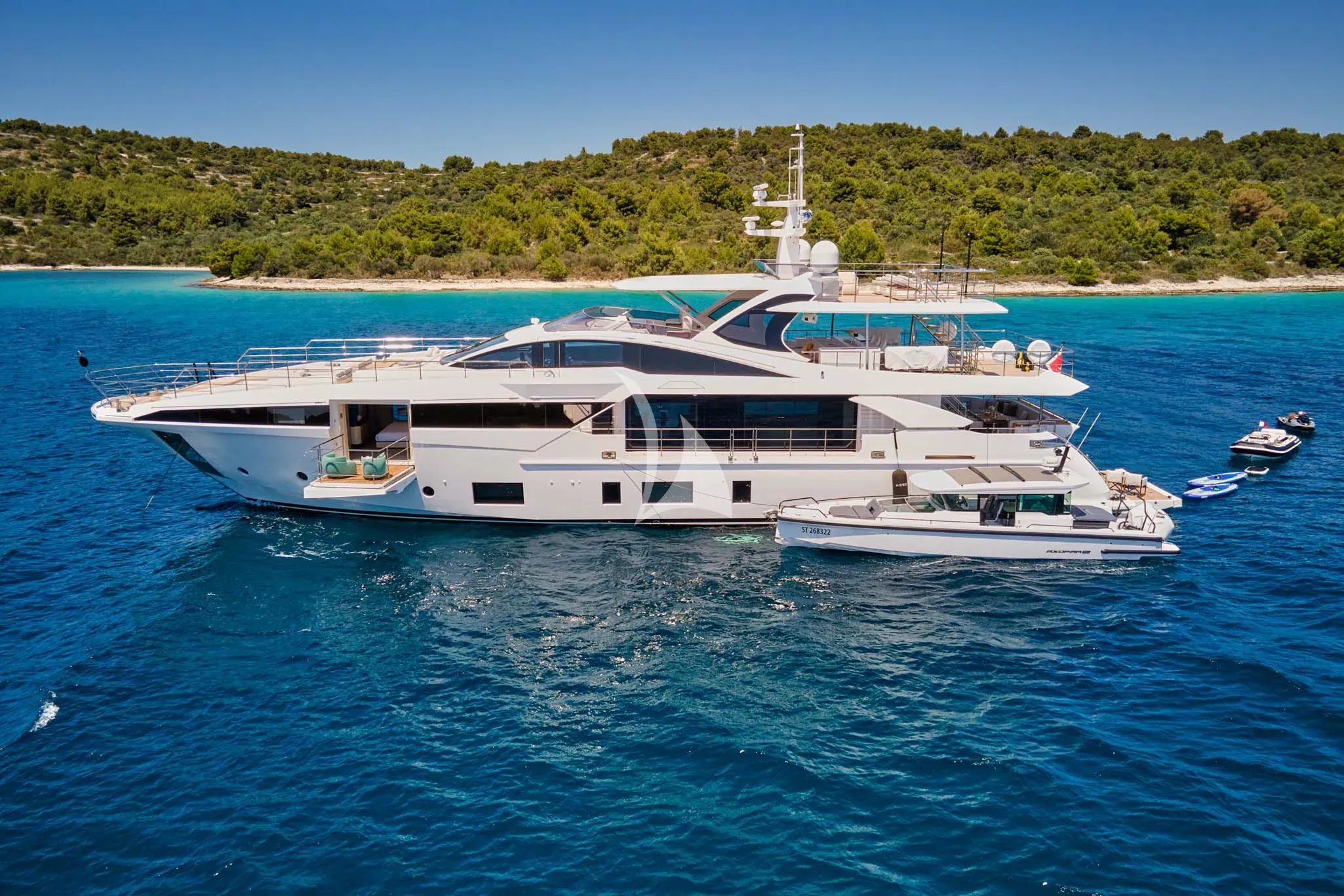 levante_yacht