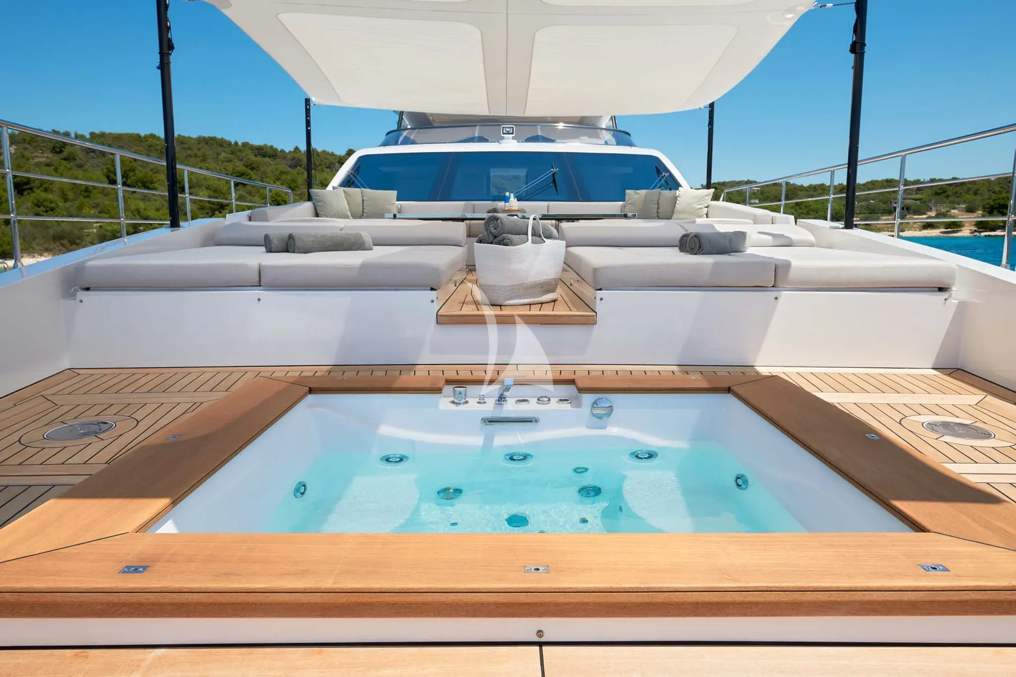 levante_yacht