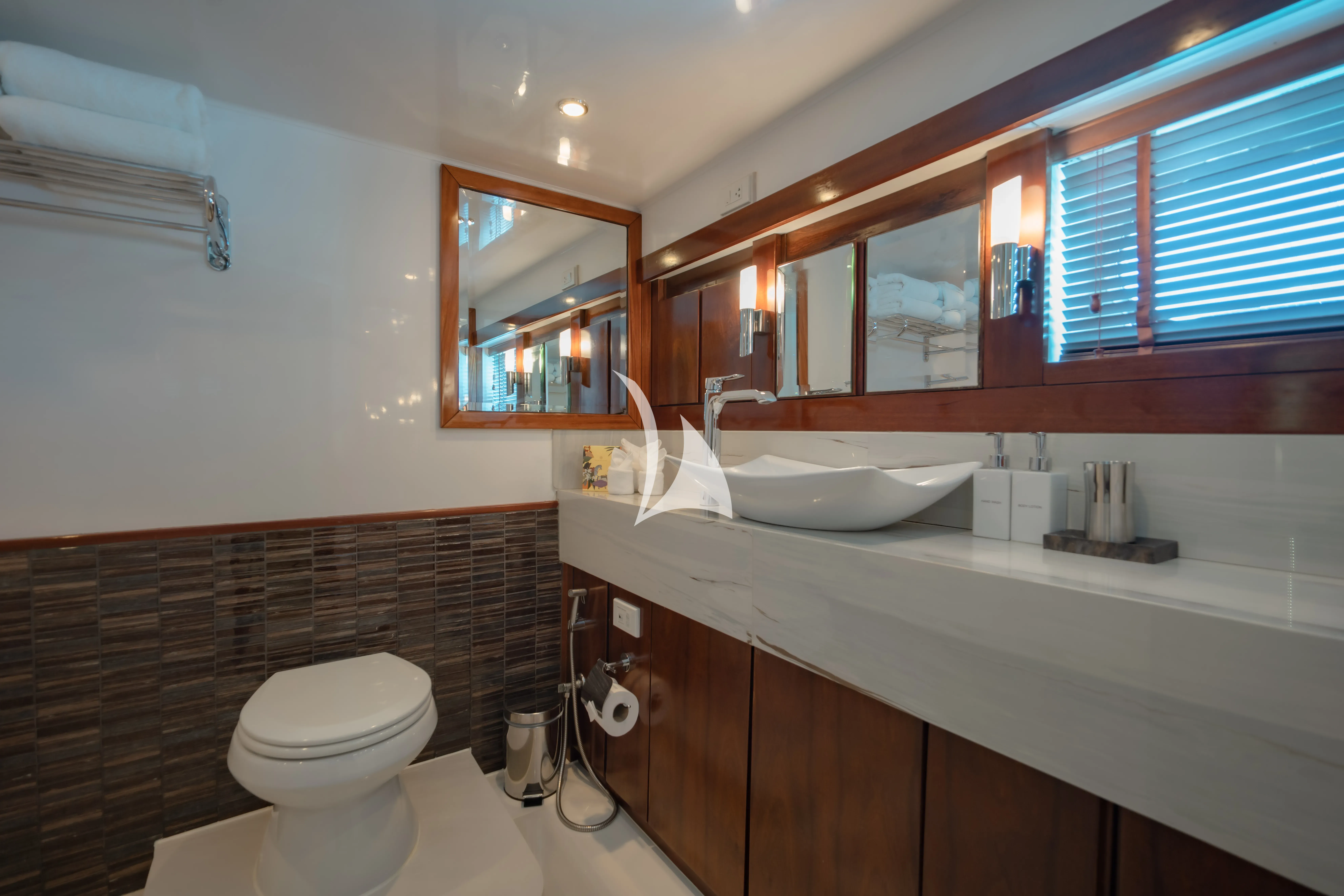 levante_yacht