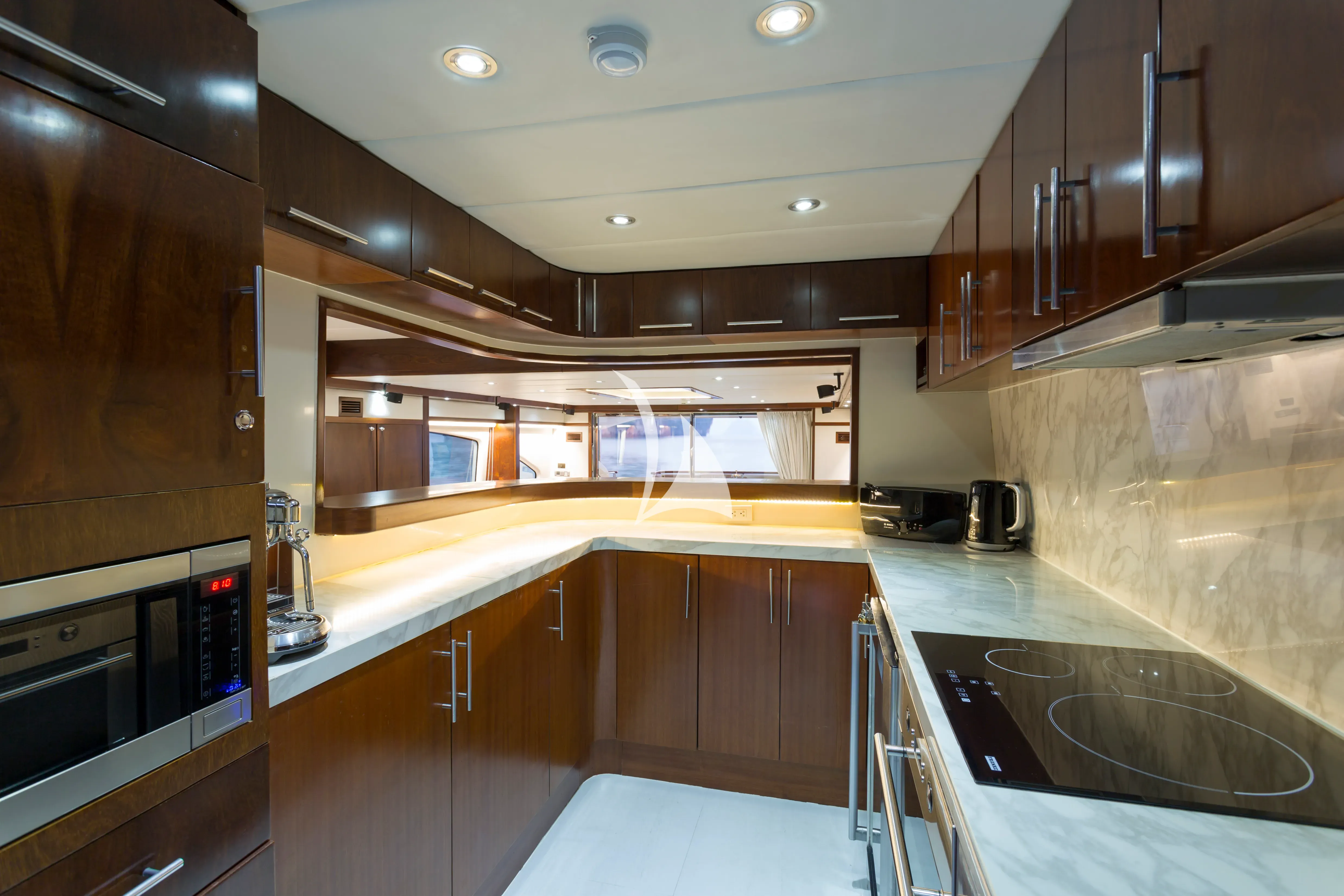 levante_yacht