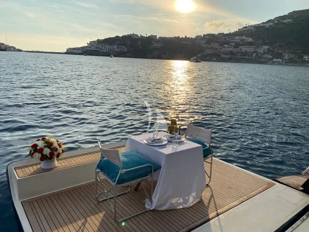 levante_yacht