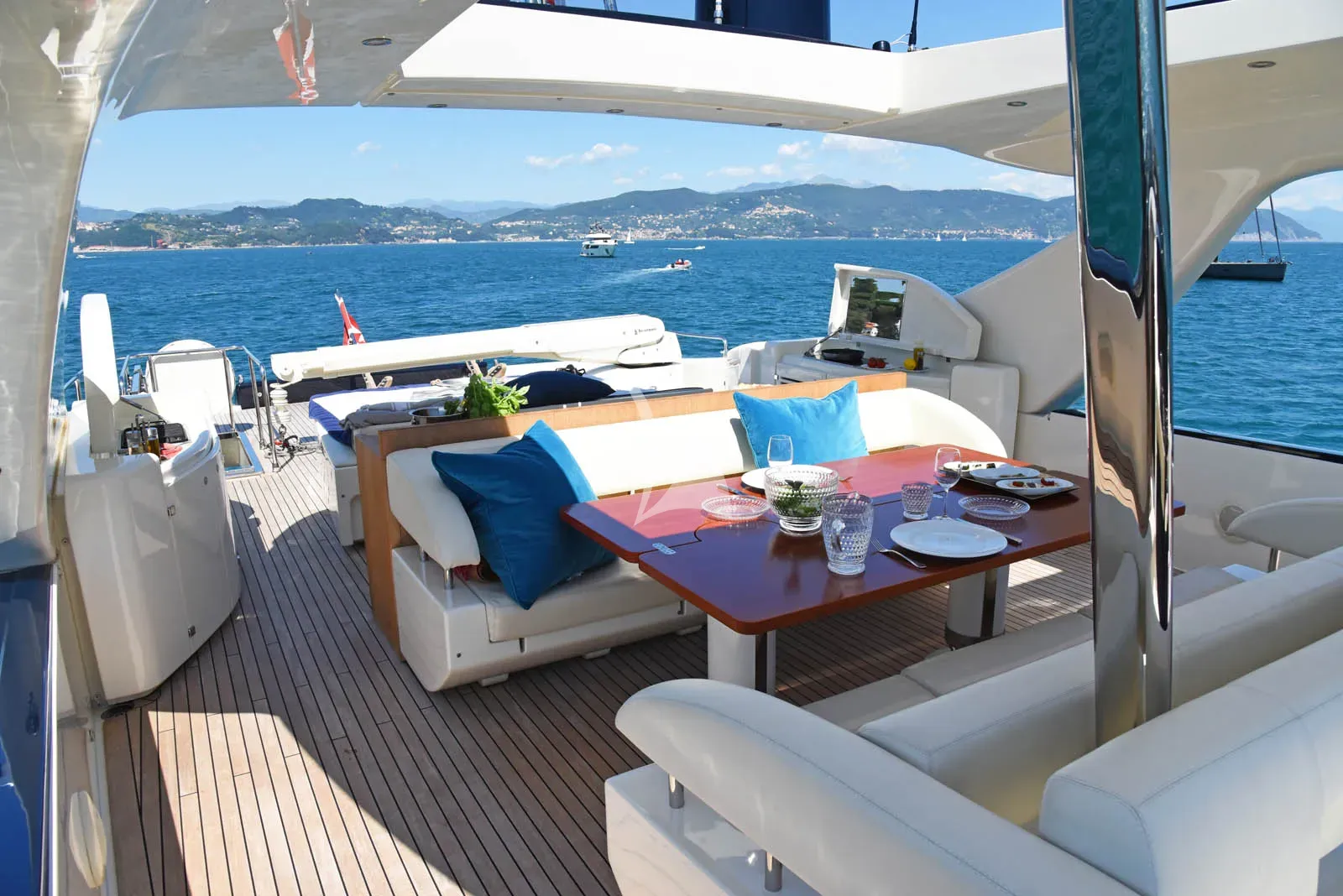 levante_yacht