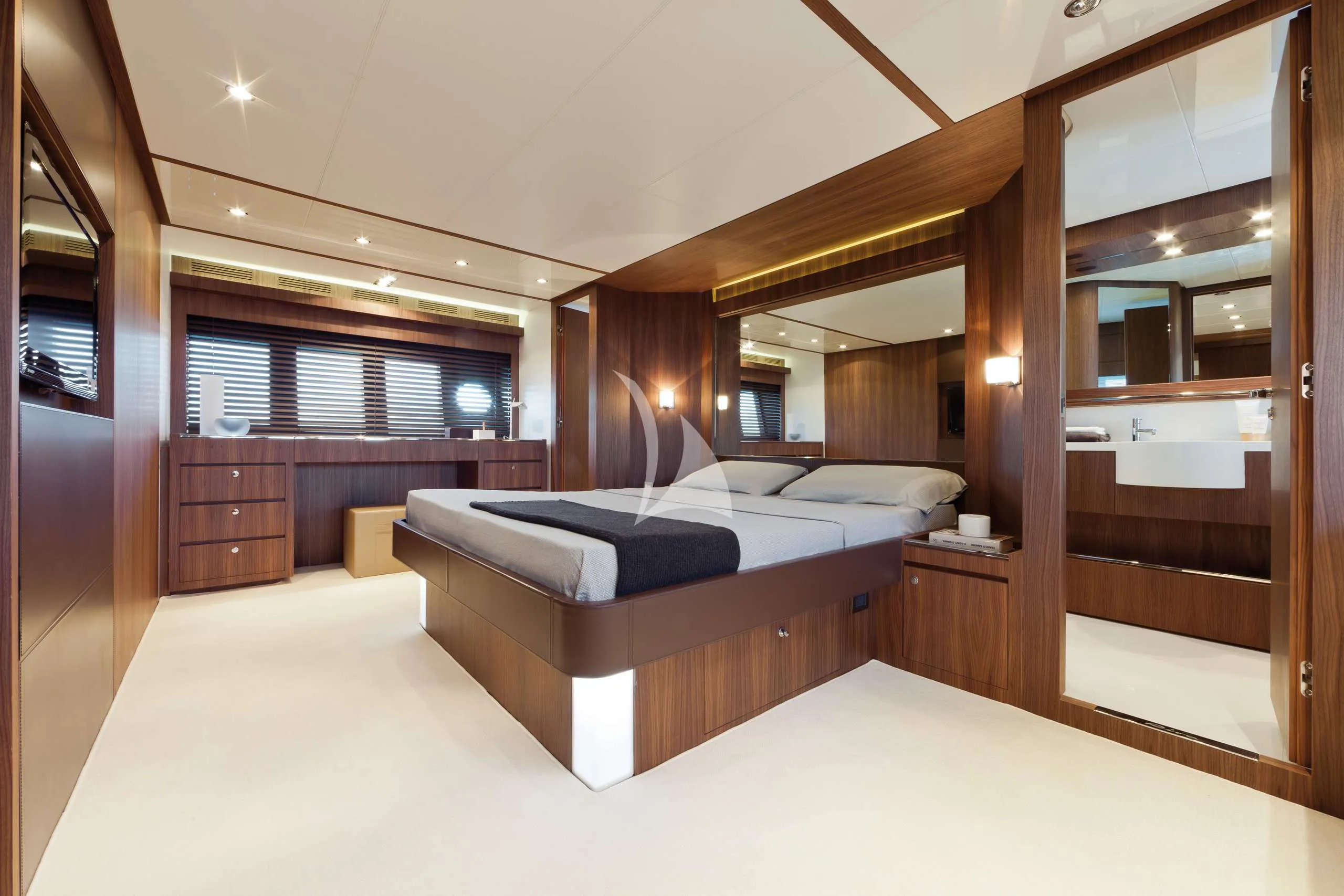 levante_yacht