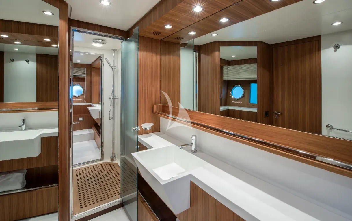 levante_yacht