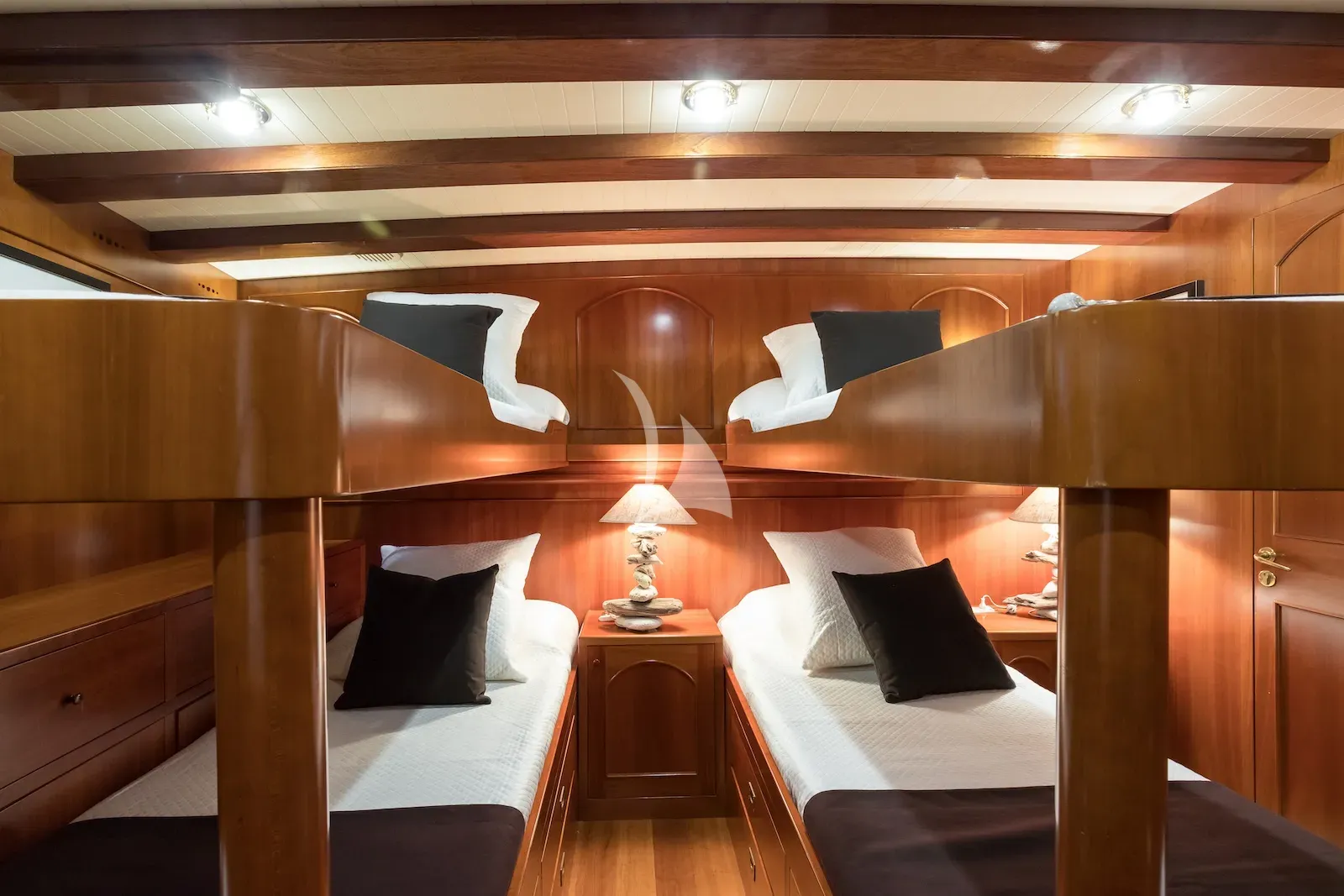 levante_yacht