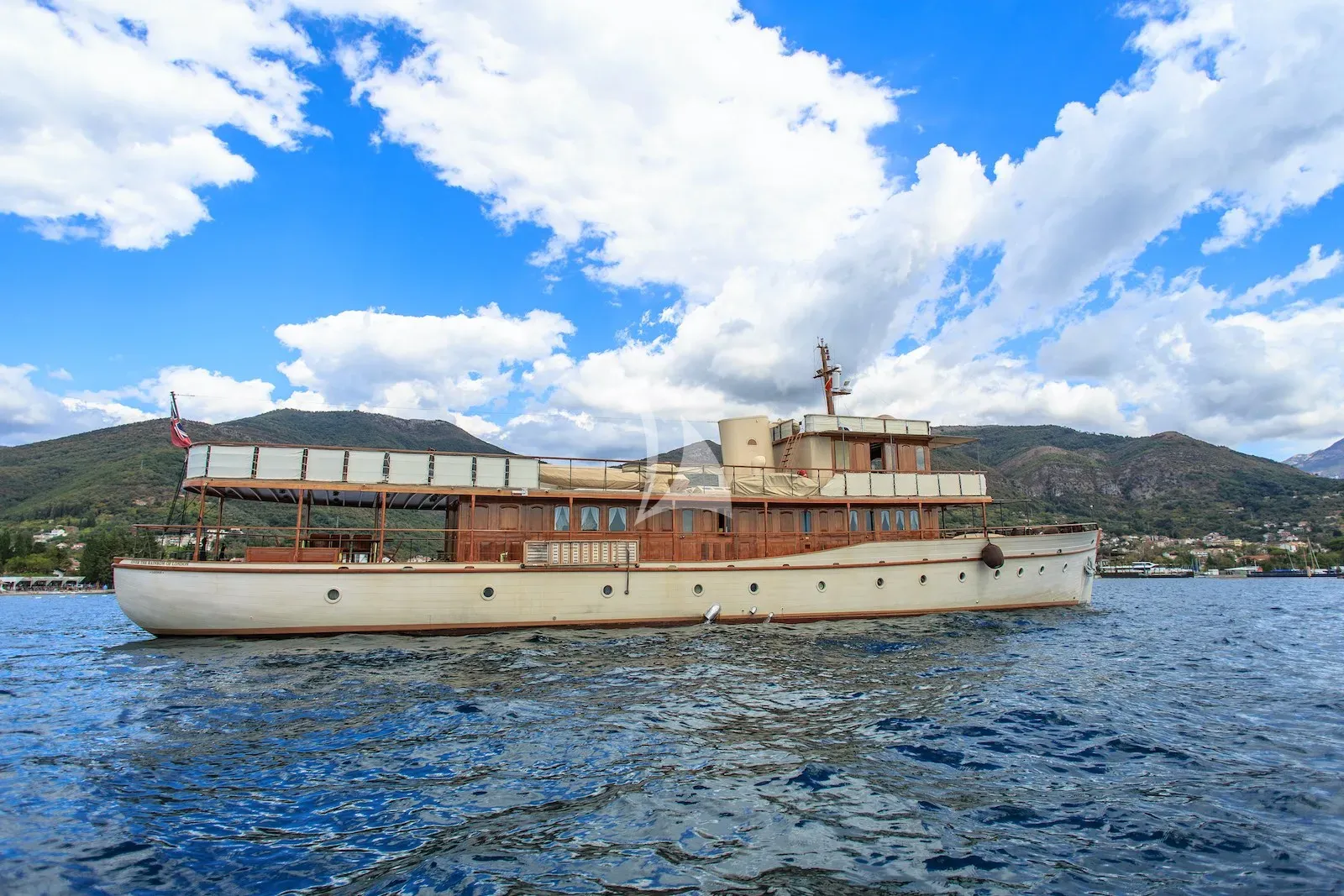 levante_yacht