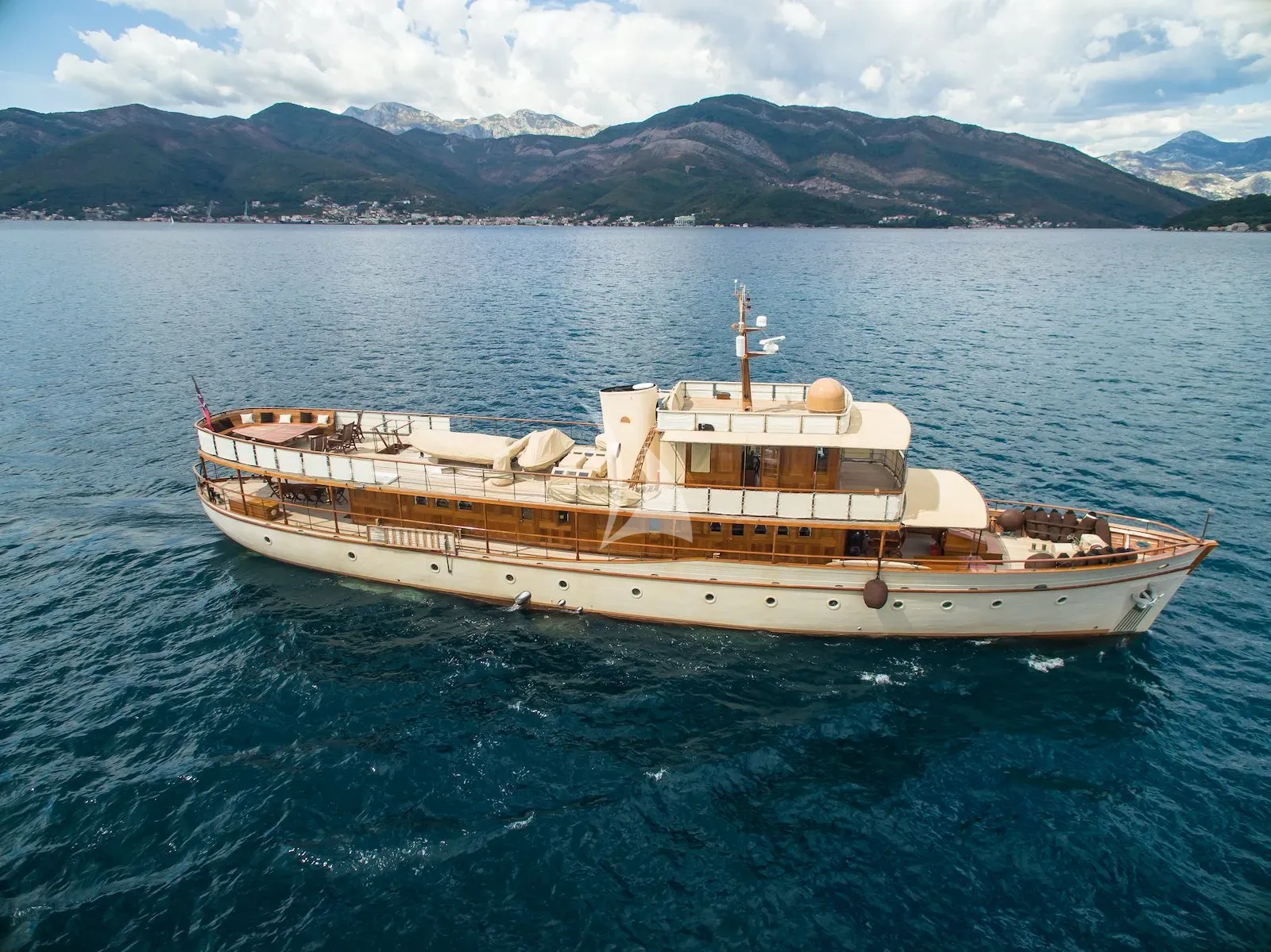 levante_yacht