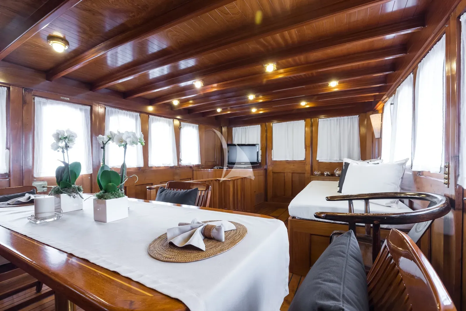 levante_yacht