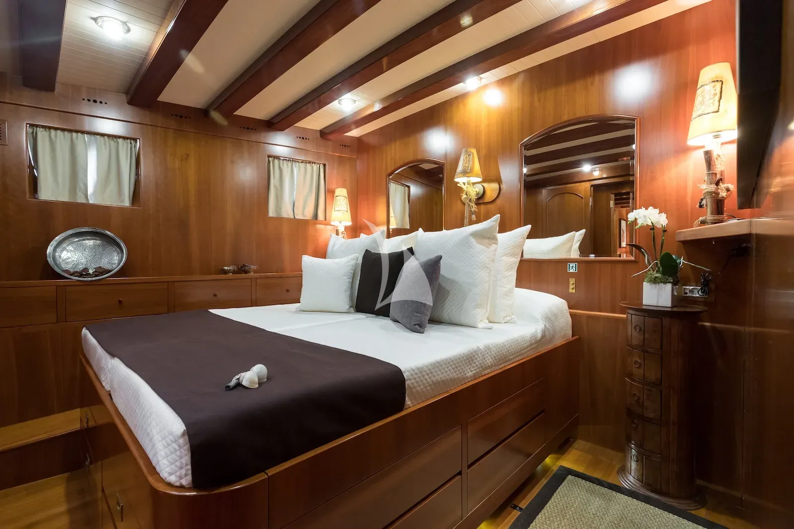 levante_yacht