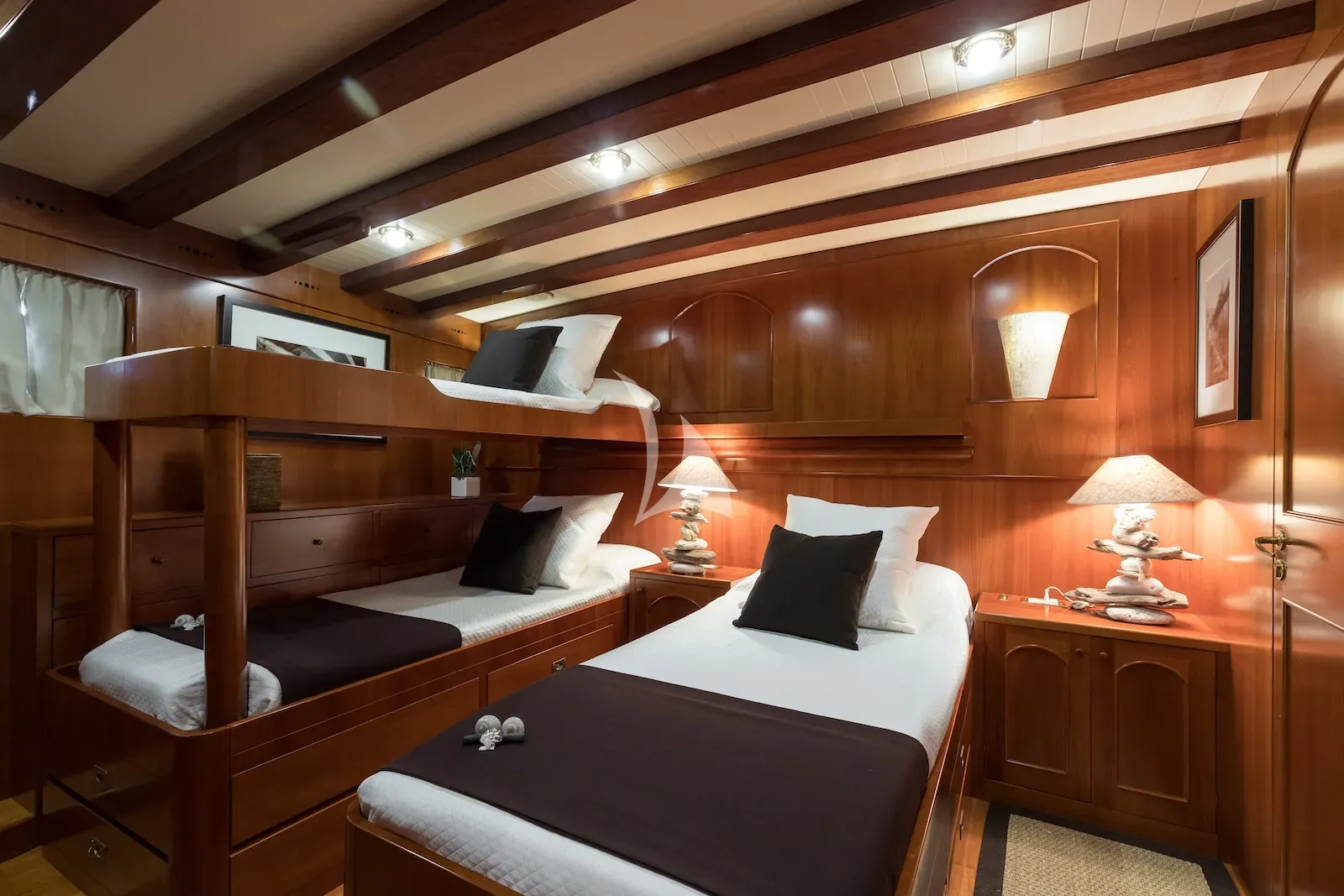 levante_yacht