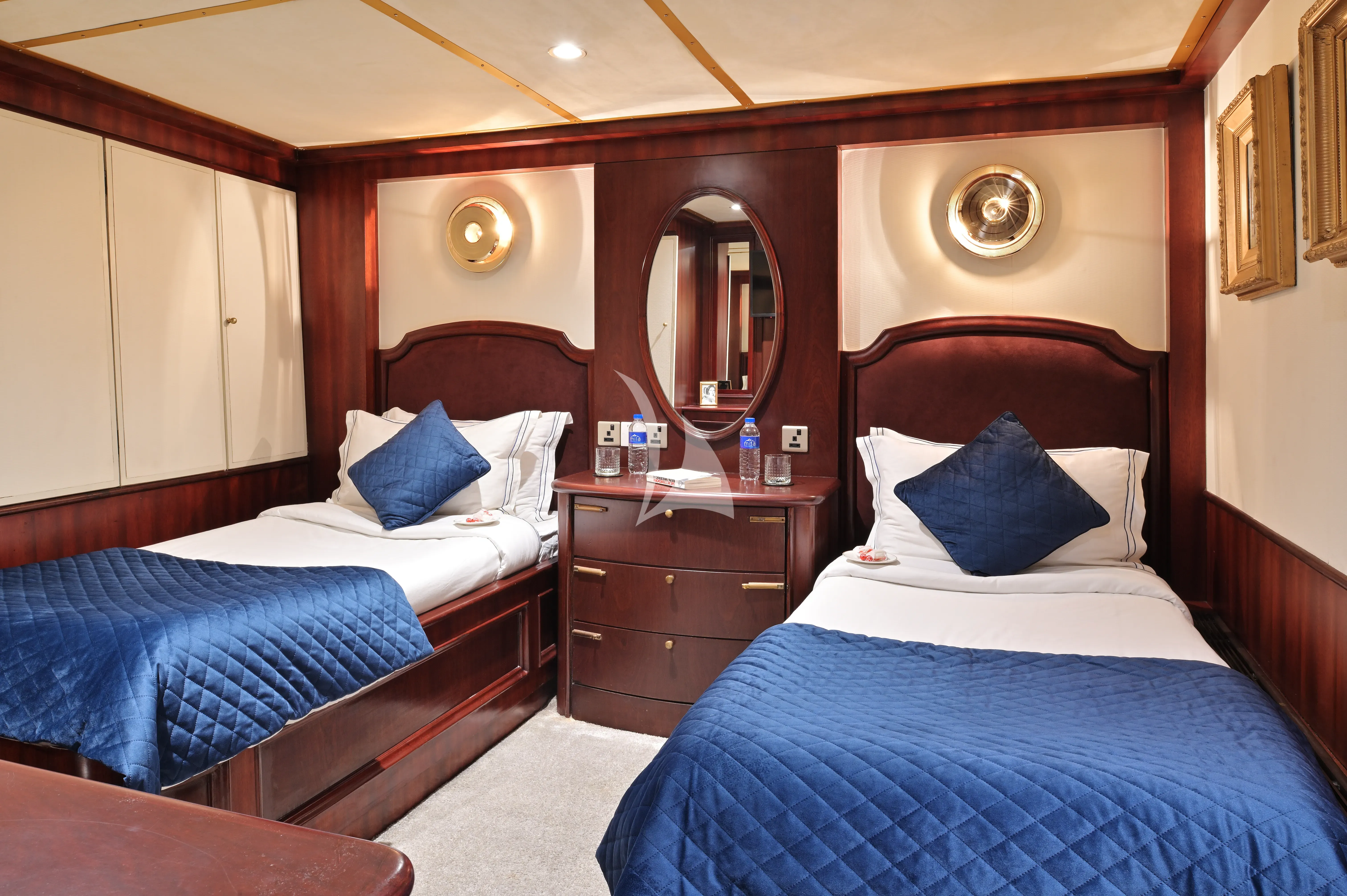 levante_yacht