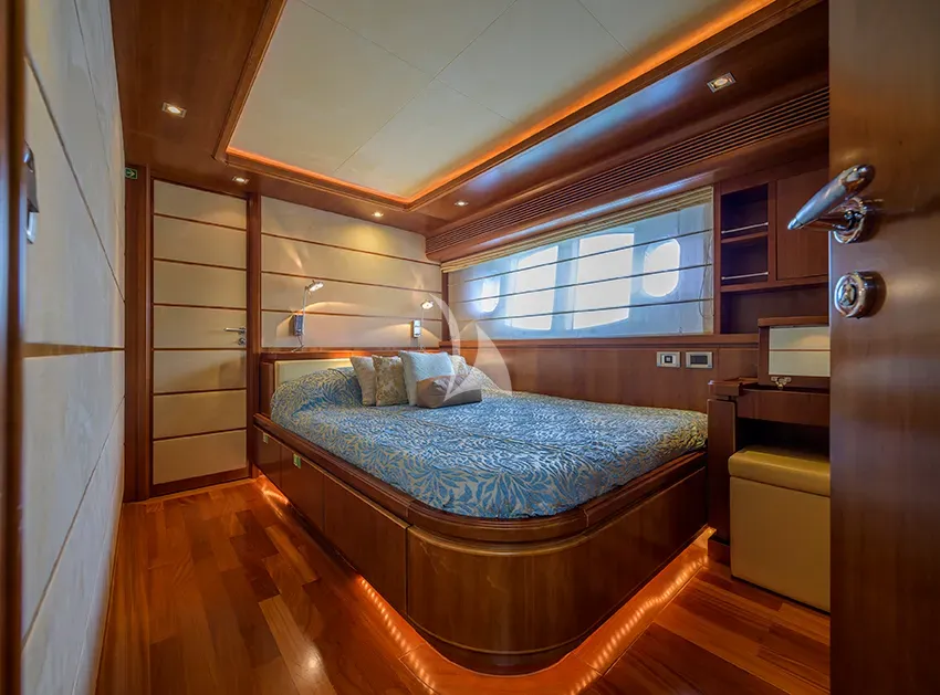 levante_yacht