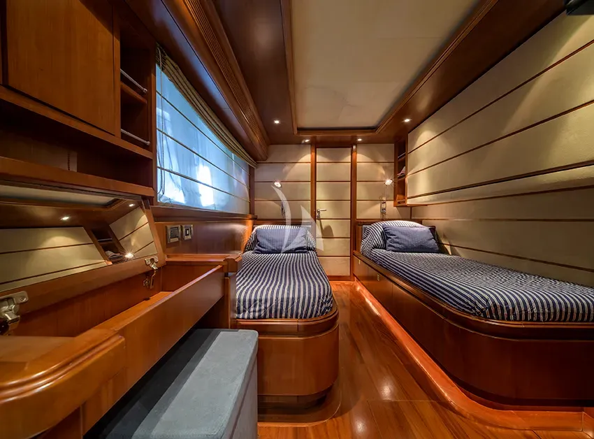 levante_yacht