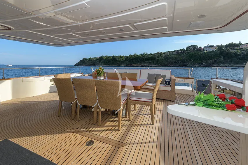 levante_yacht