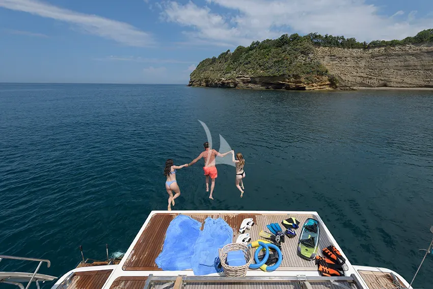 levante_yacht