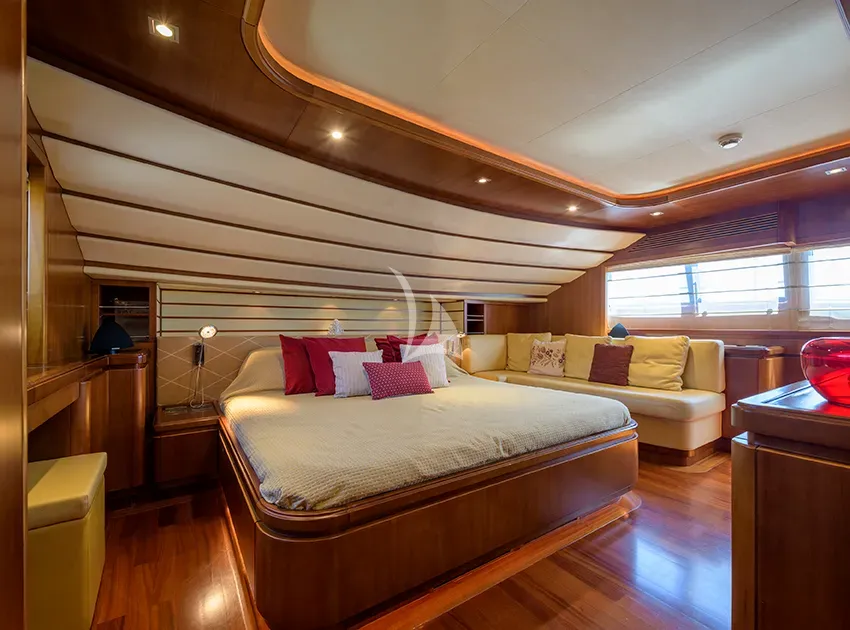 levante_yacht