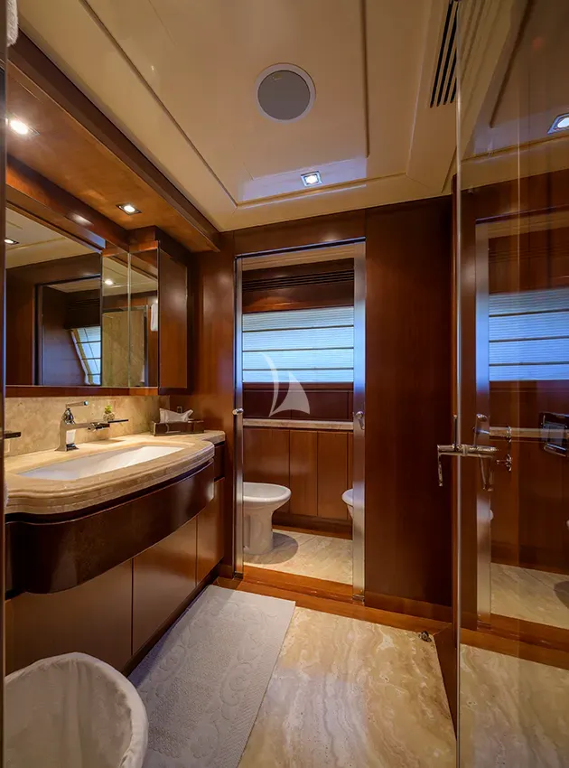 levante_yacht