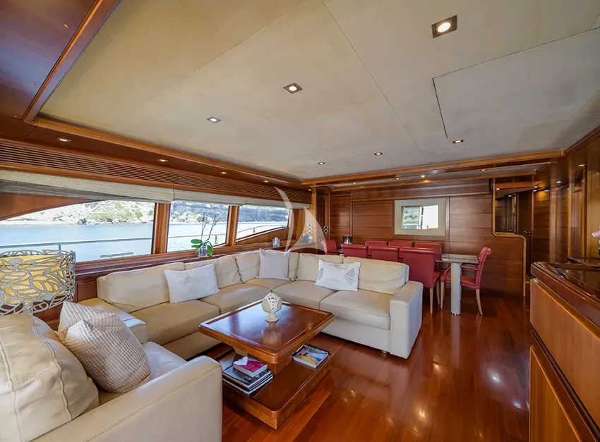 levante_yacht