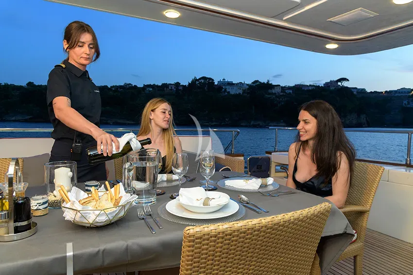 levante_yacht