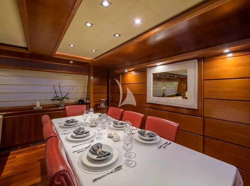 levante_yacht