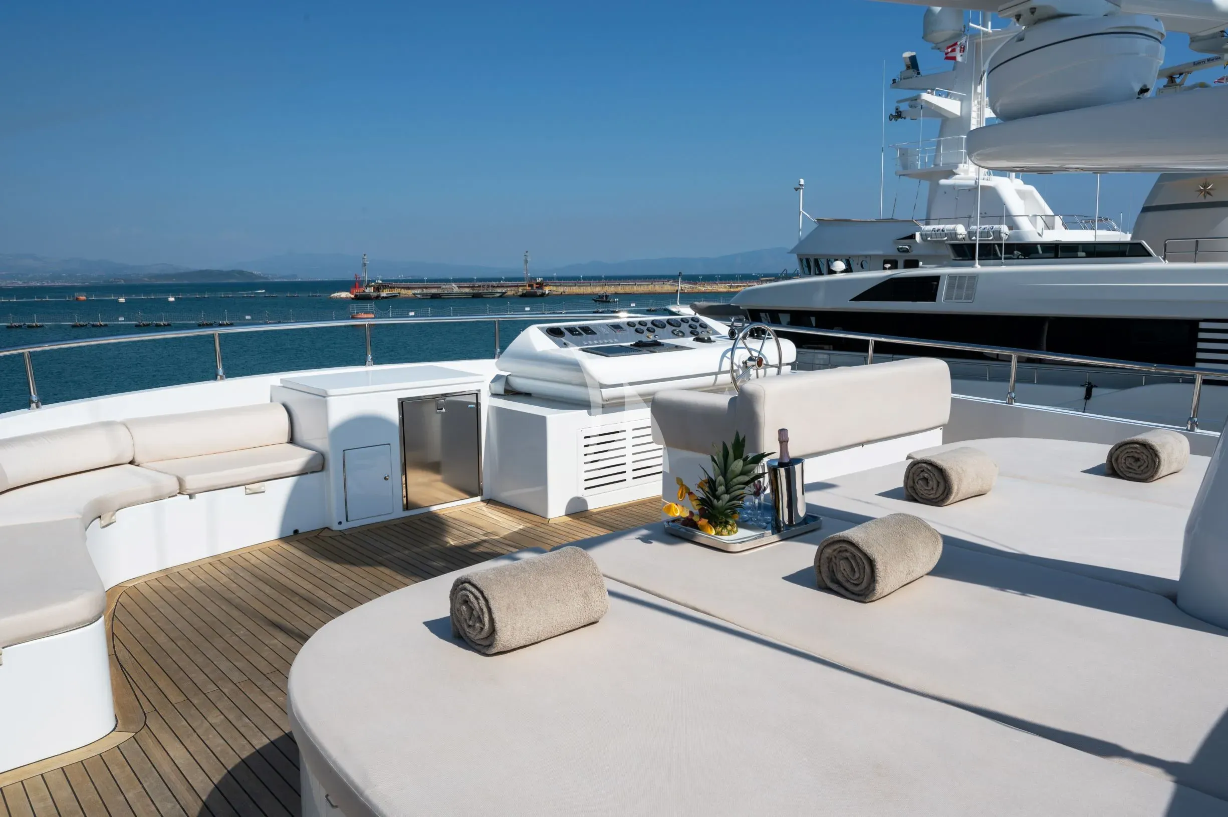 levante_yacht