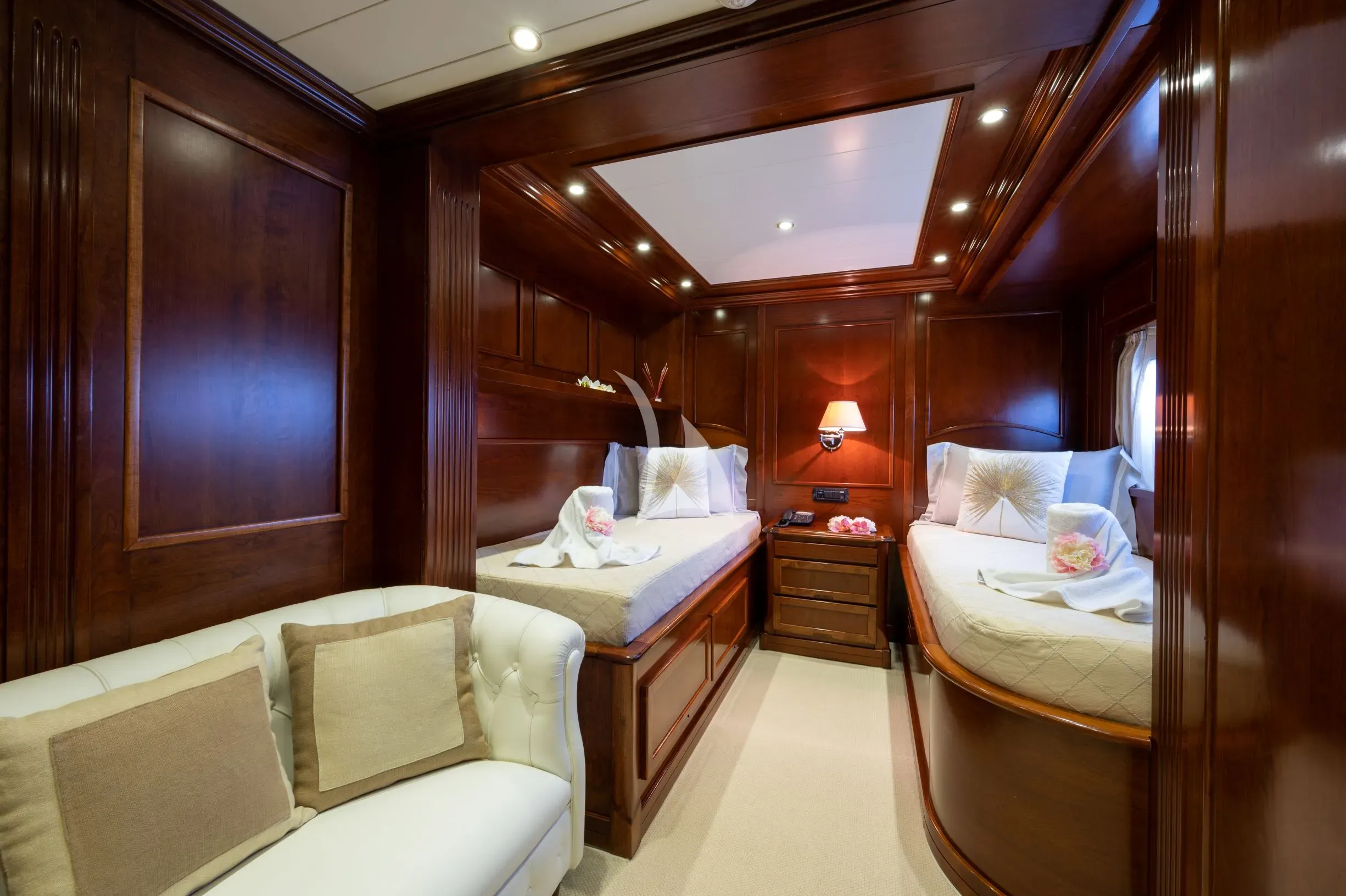 levante_yacht