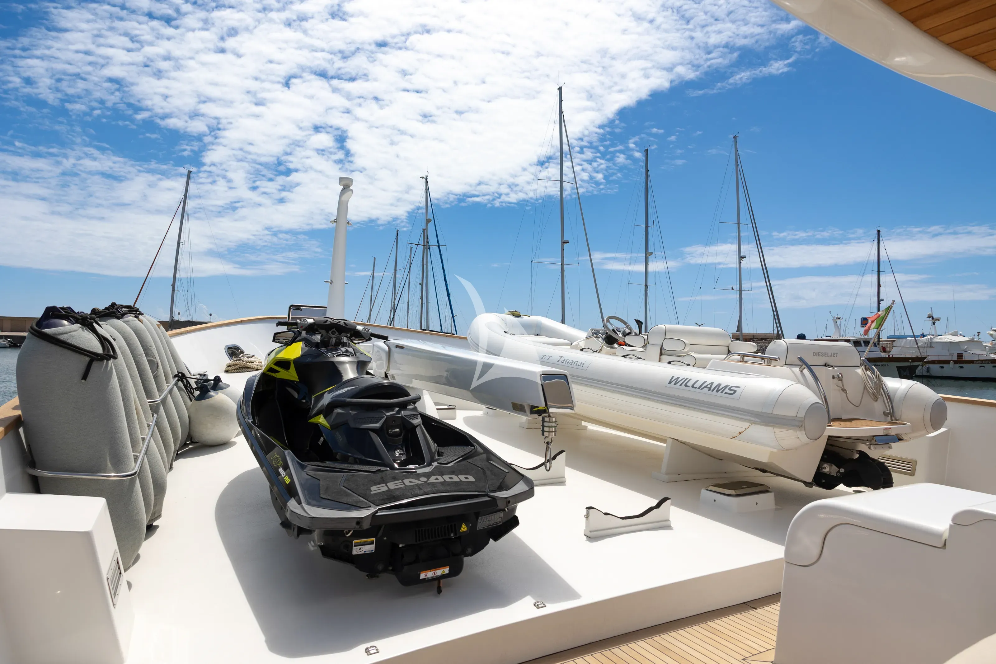 levante_yacht
