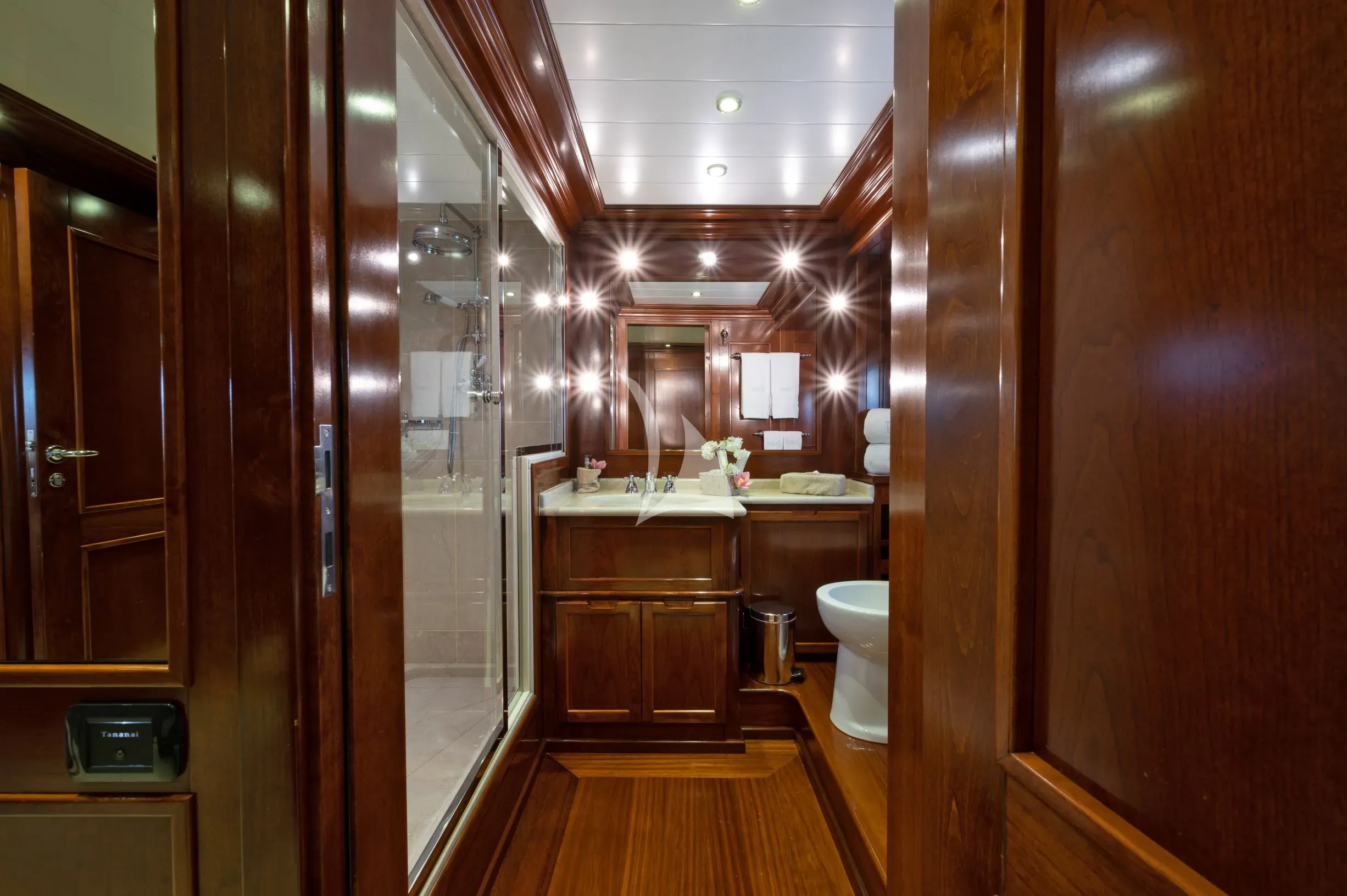levante_yacht