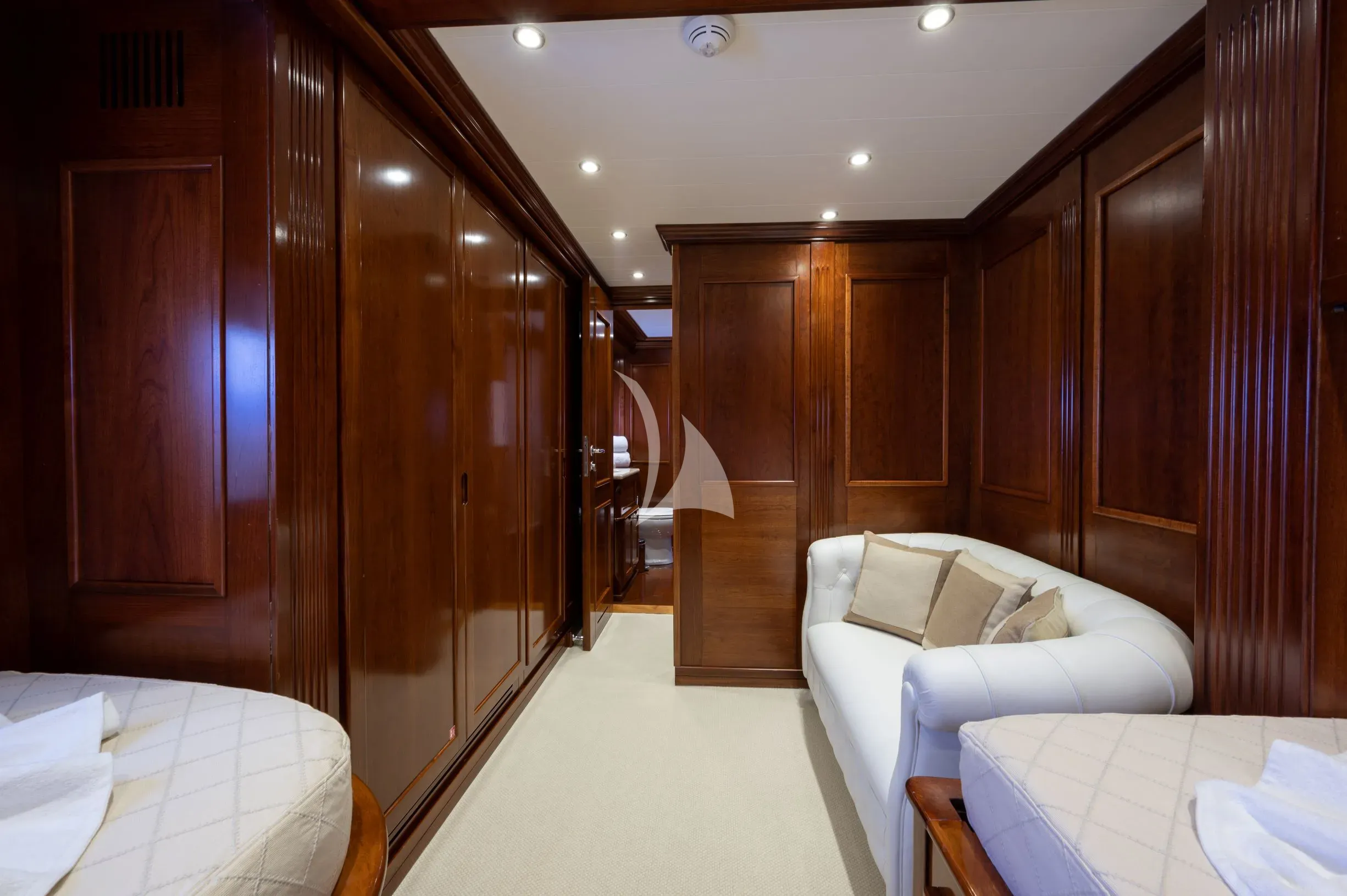 levante_yacht