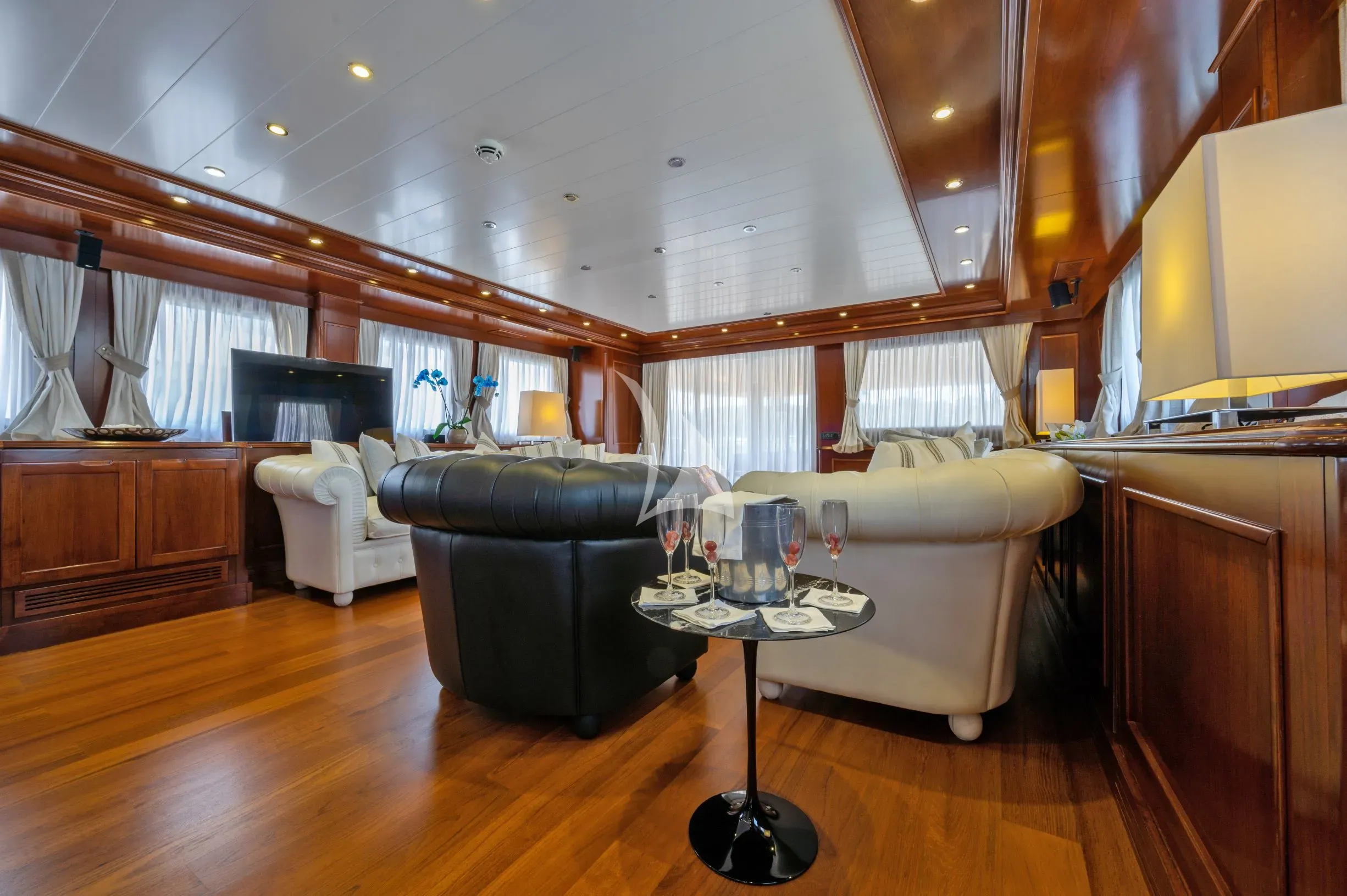 levante_yacht