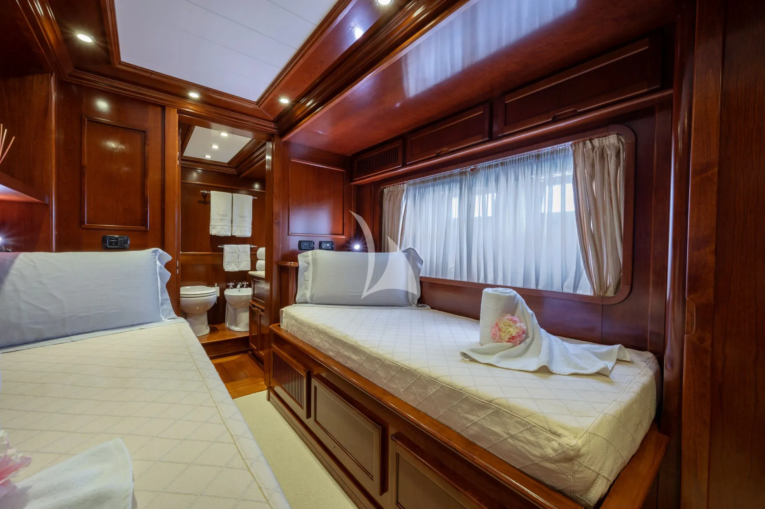 levante_yacht