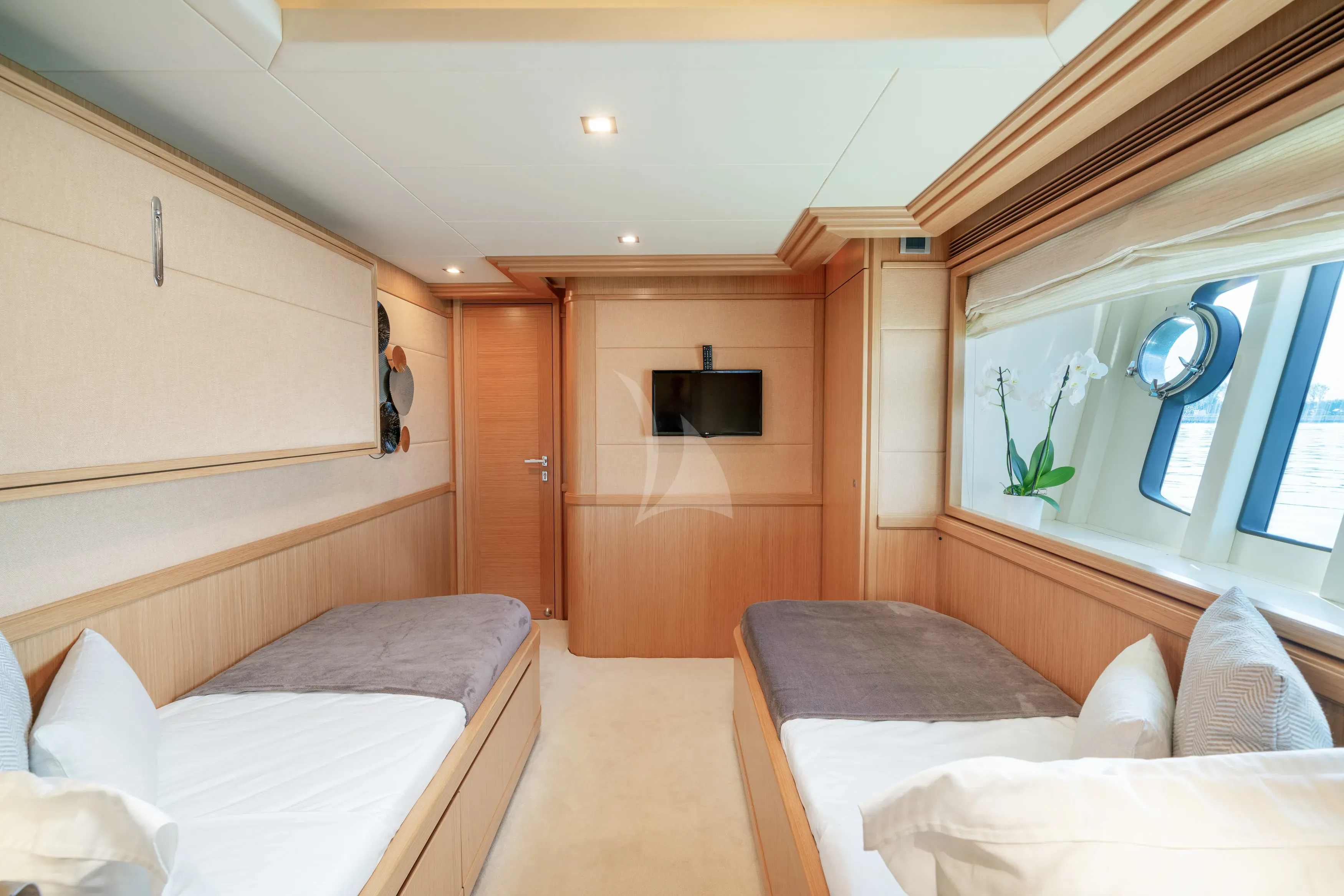 levante_yacht