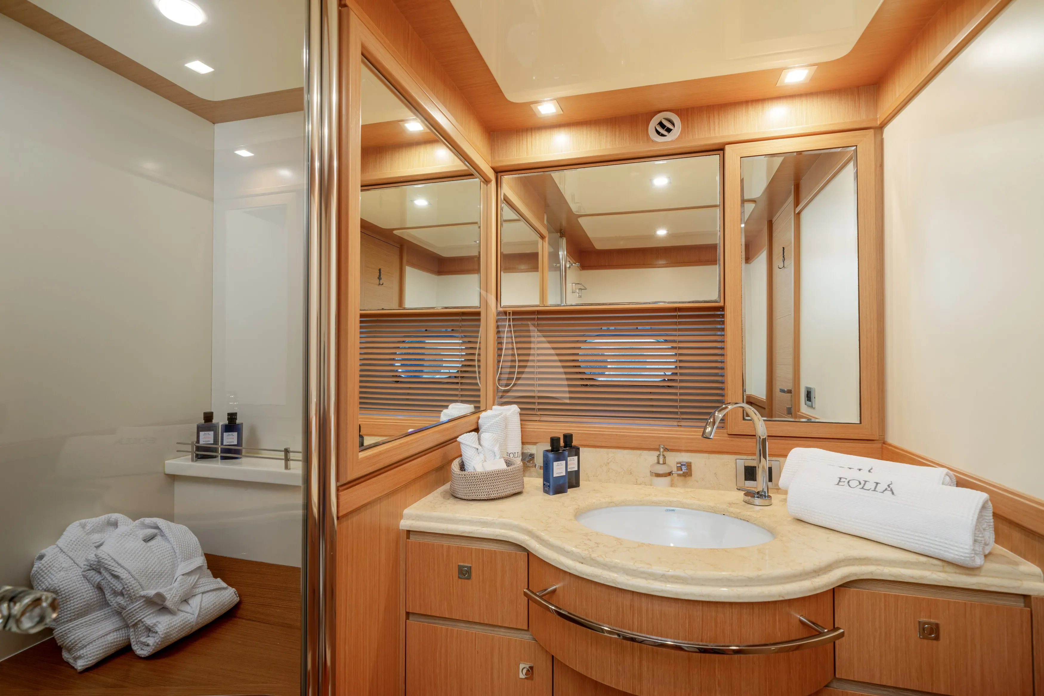 levante_yacht