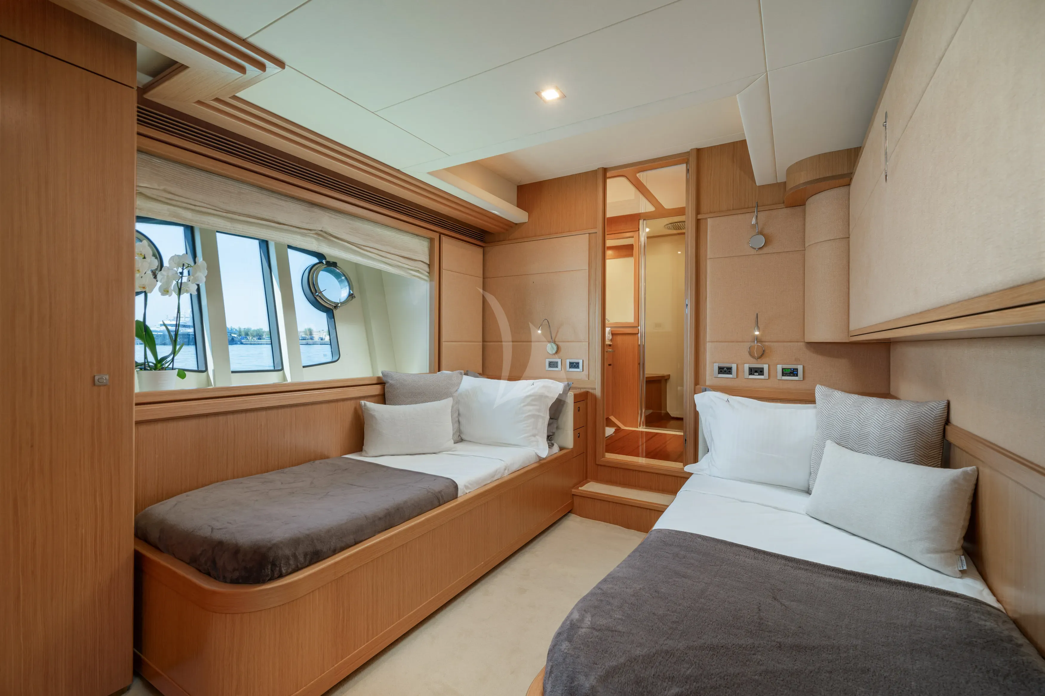 levante_yacht