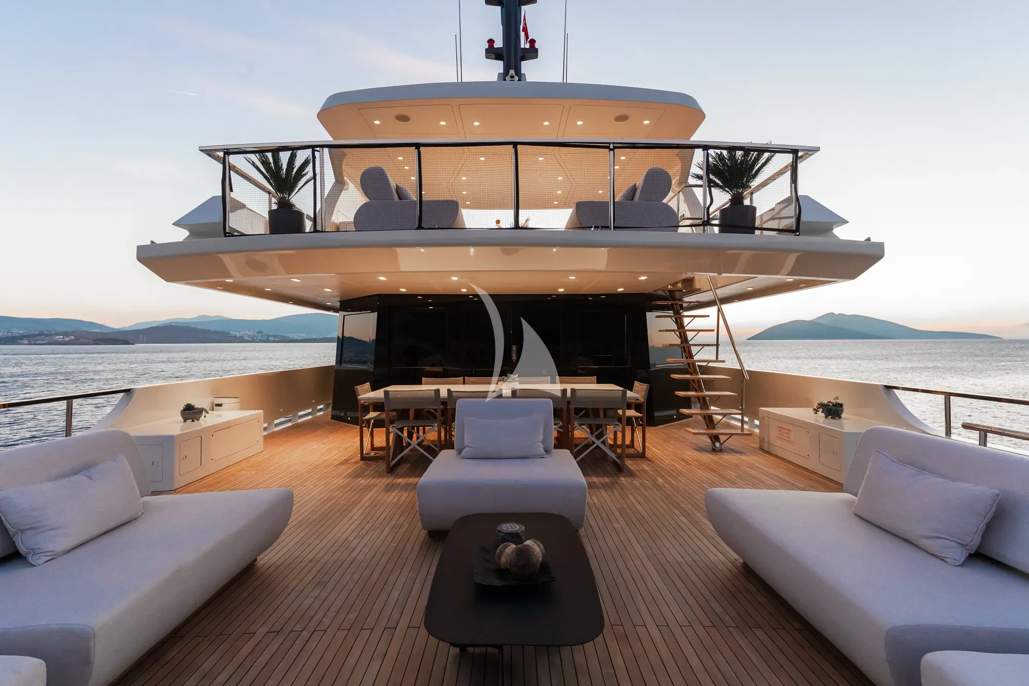 levante_yacht