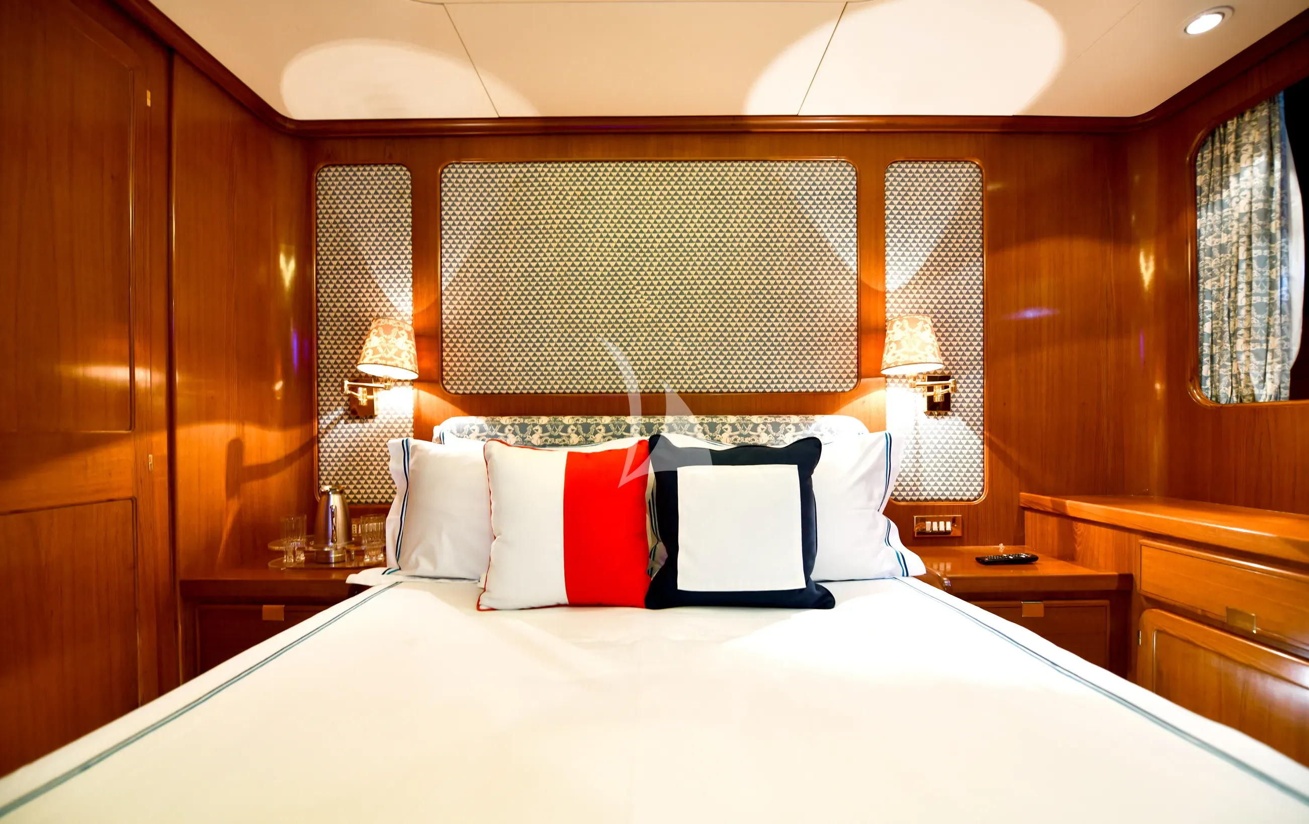 levante_yacht